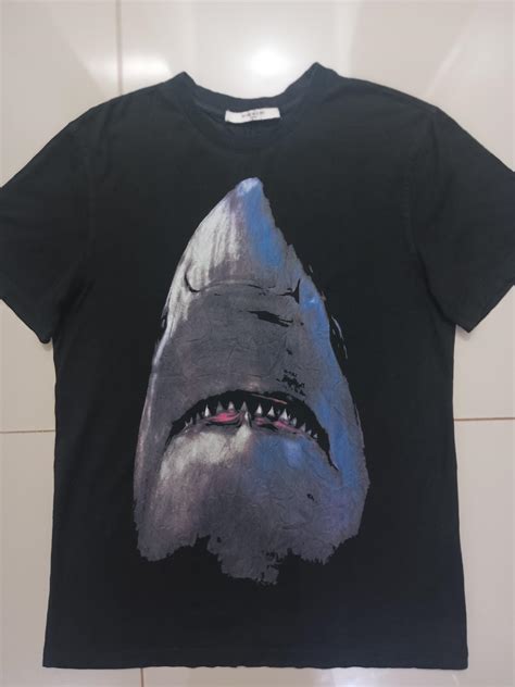 givenchy tees 2018|givenchy shark tee.